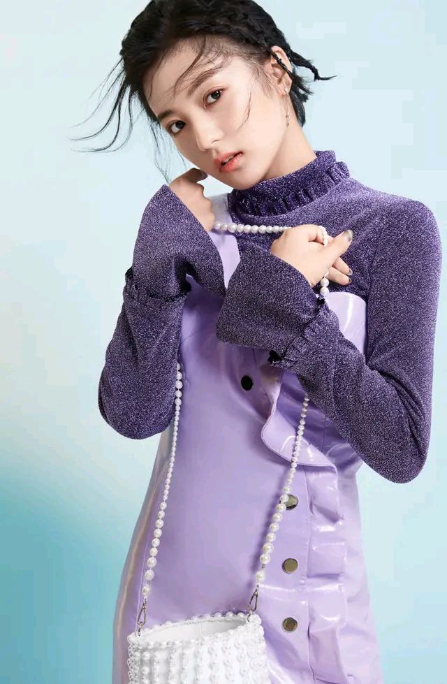 张雅钦精美壁纸:甜美靓丽,俏皮可爱,让人百看不厌!