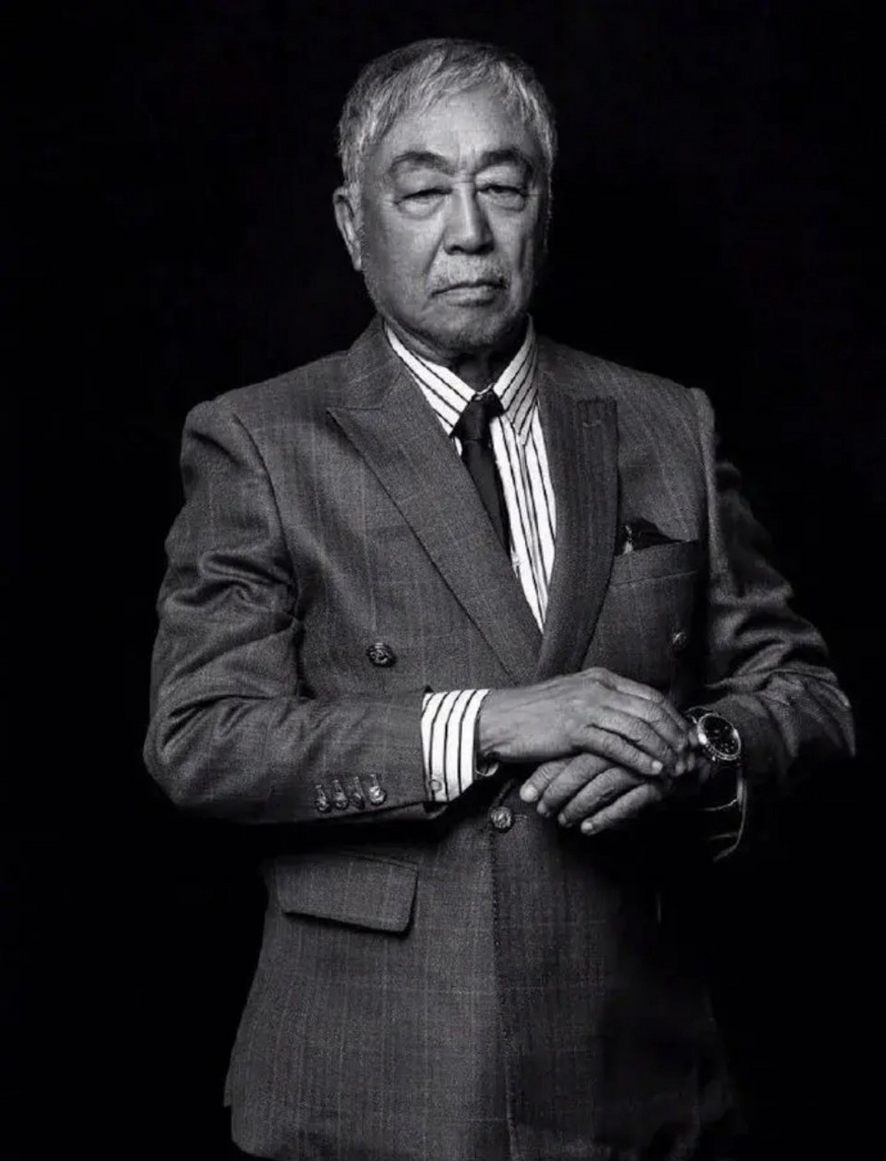 4月28日,曾慕雪与老公一起认领父亲遗体,采访时,她透露不光是自己到