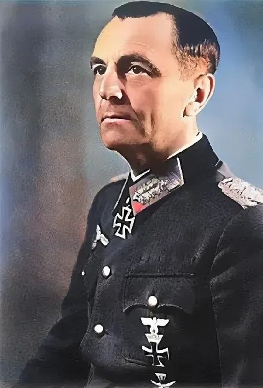 1953年,保卢斯从苏联回到德国