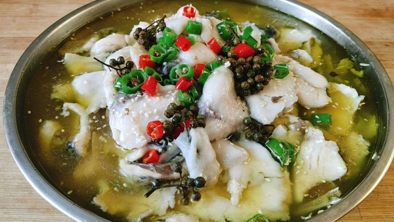 大厨教你在家做好吃的“藤椒鱼”,麻辣鲜香特别下饭,3分钟就学会
