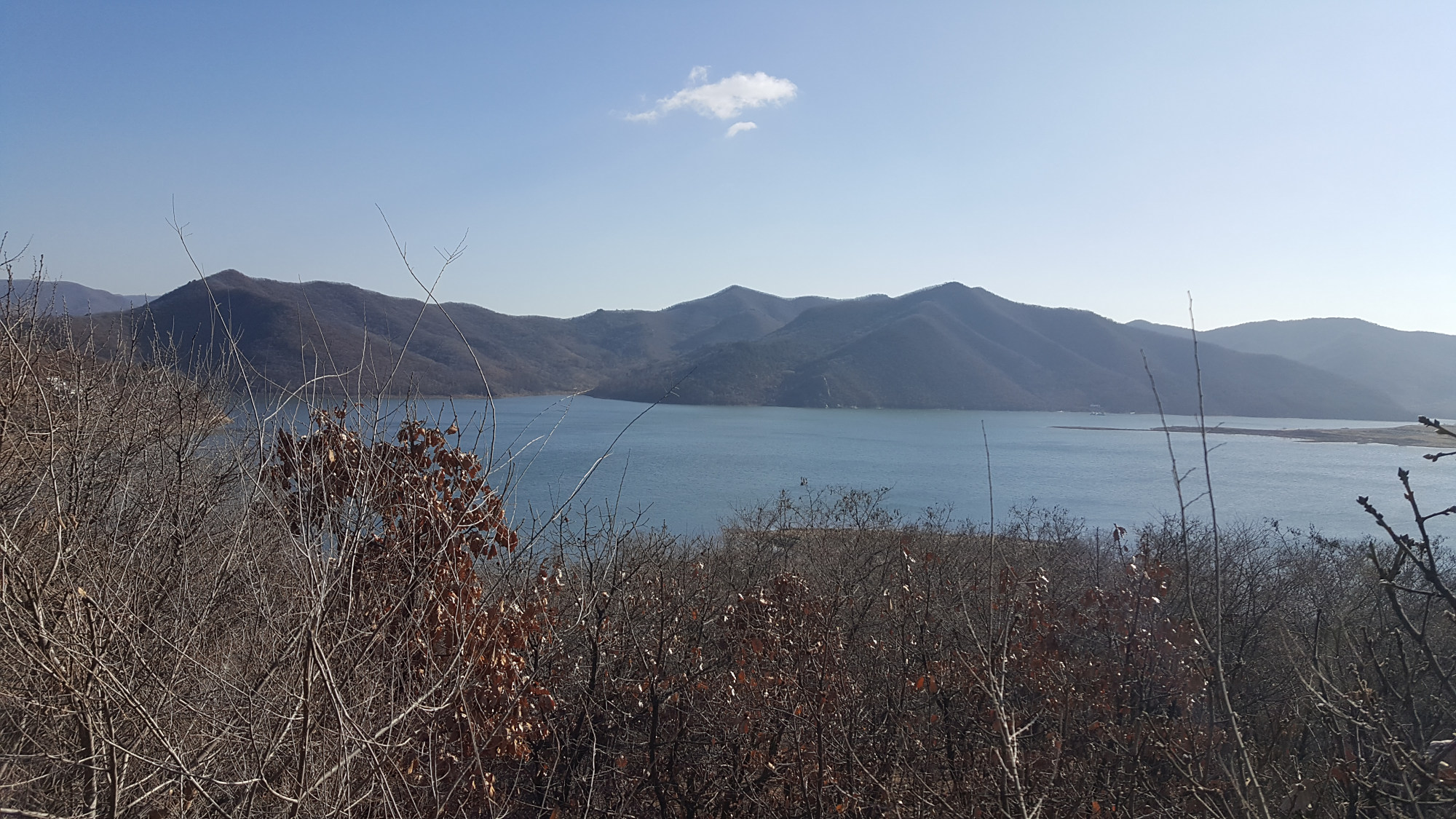 辽阳汤河水库冬季景色