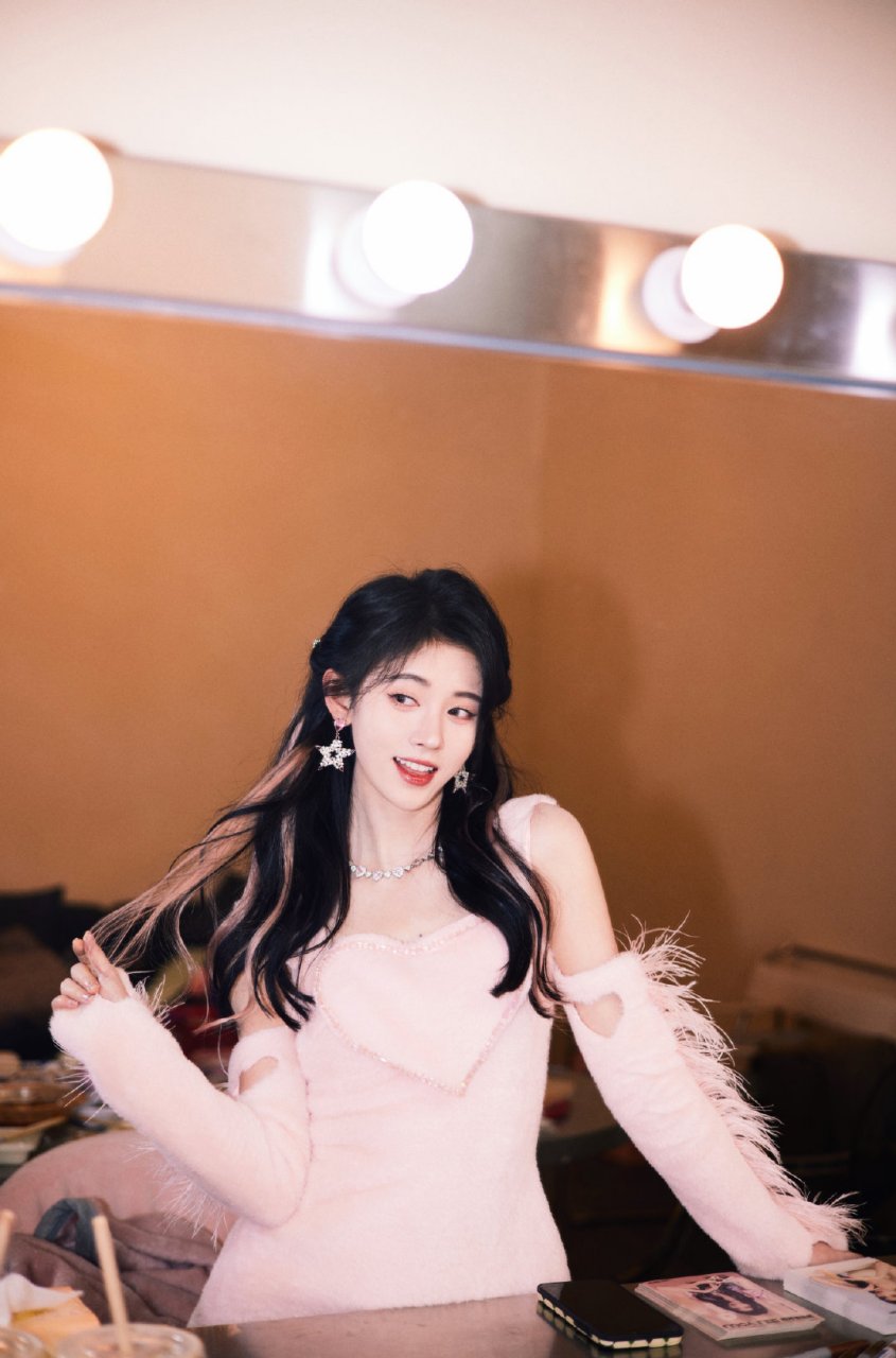 鞠婧祎高清壁纸头像(三十九)[心]