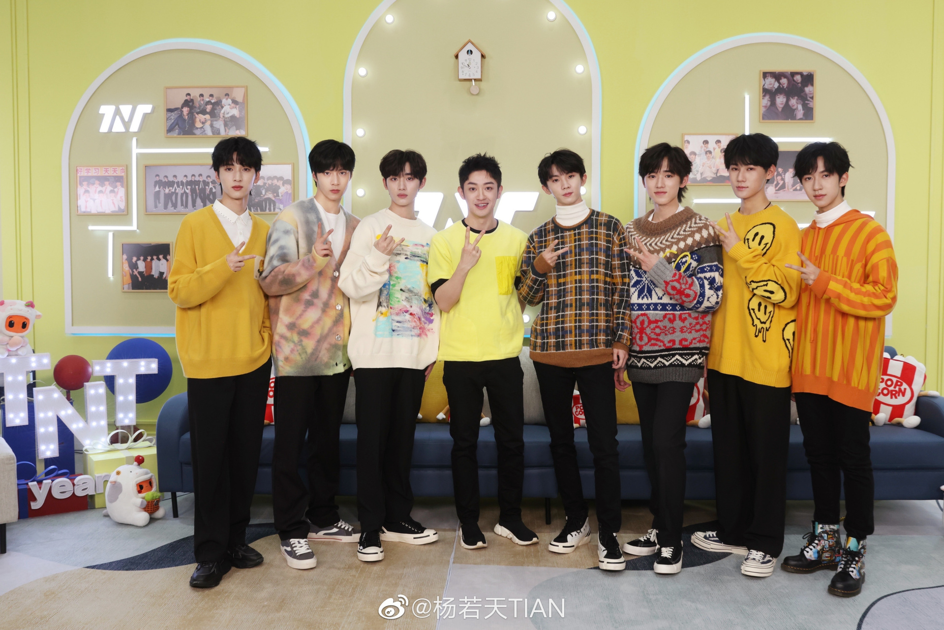 杨若天#   #时代少年团#  一年又一年,就这样一直一直陪伴[心]