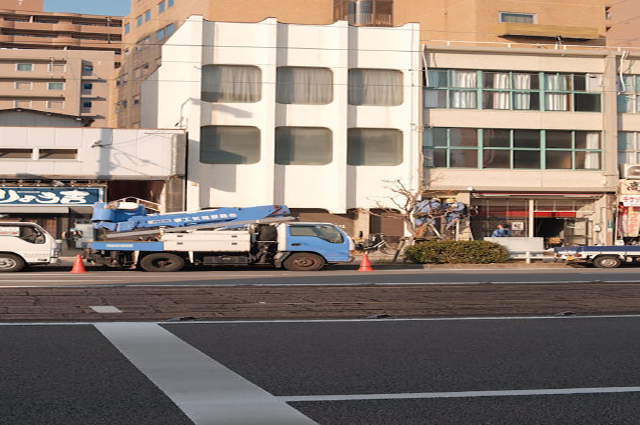 东风小霸王货车报价图片大全（东风小霸王货车：价格实惠，性能稳定，货物运输好帮手）