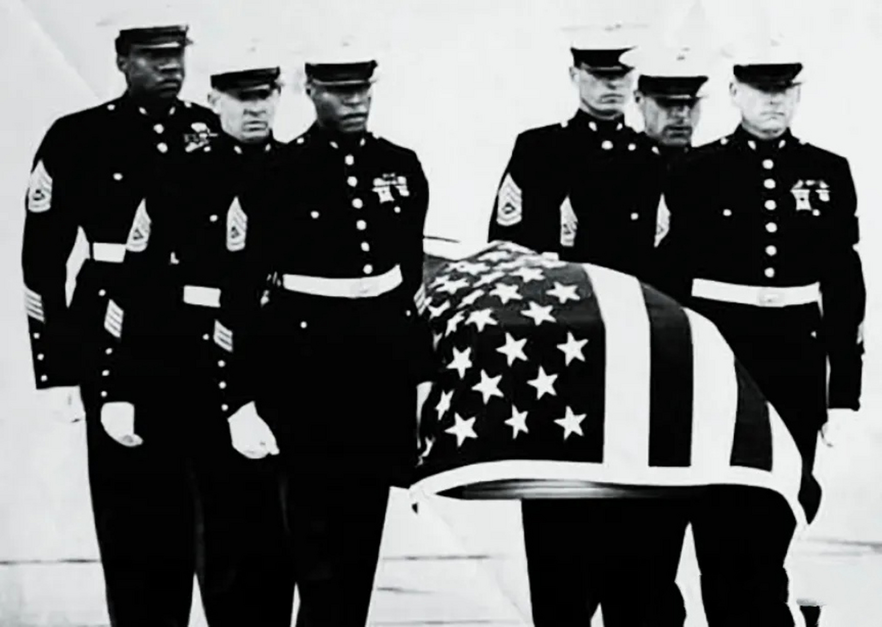 美国一名缉毒特工,惨遭墨西哥毒枭报复,全身骨骼折断,一根长钢钉钉入