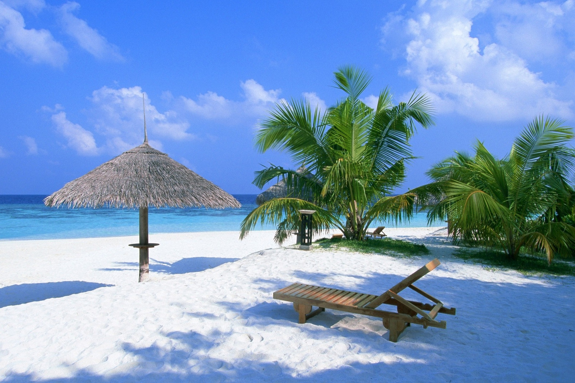 美景分享:海岛风光 炎炎夏日,何处觅清凉?去海边度假是个不错的选择.