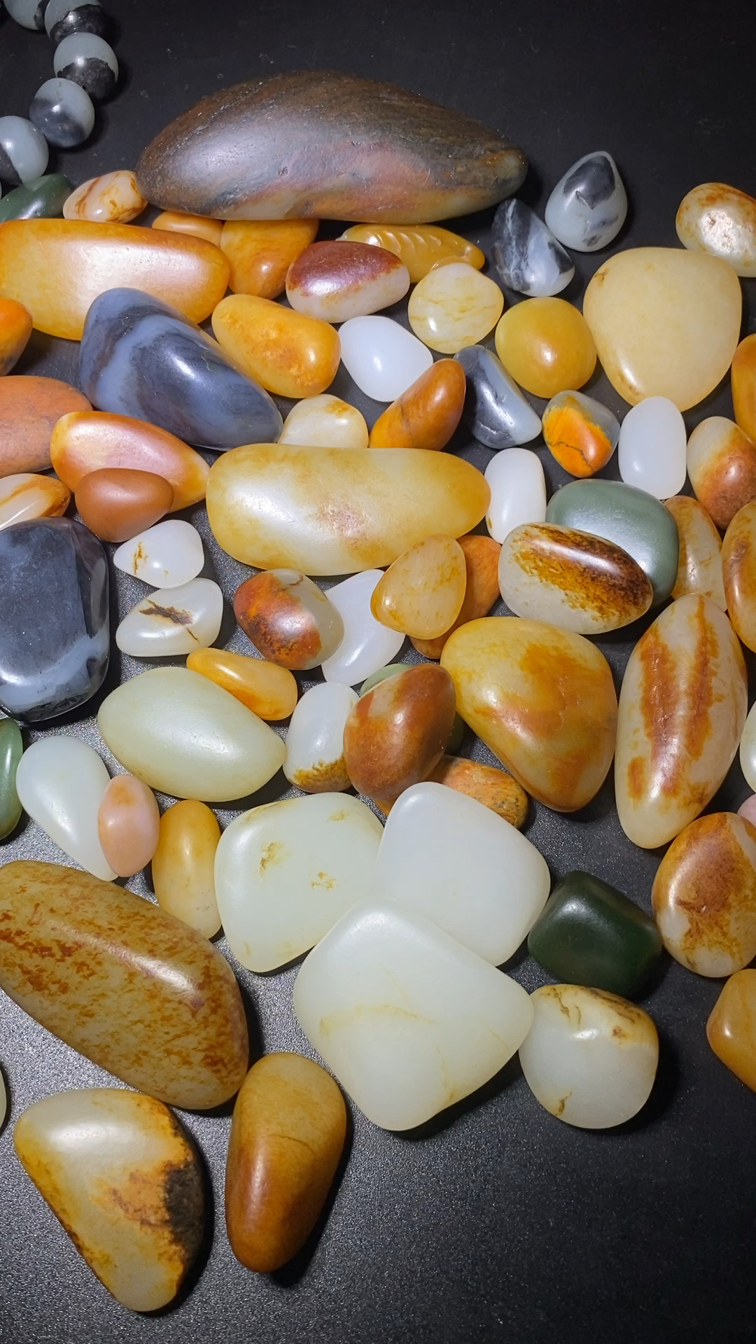 和田玉籽料原石