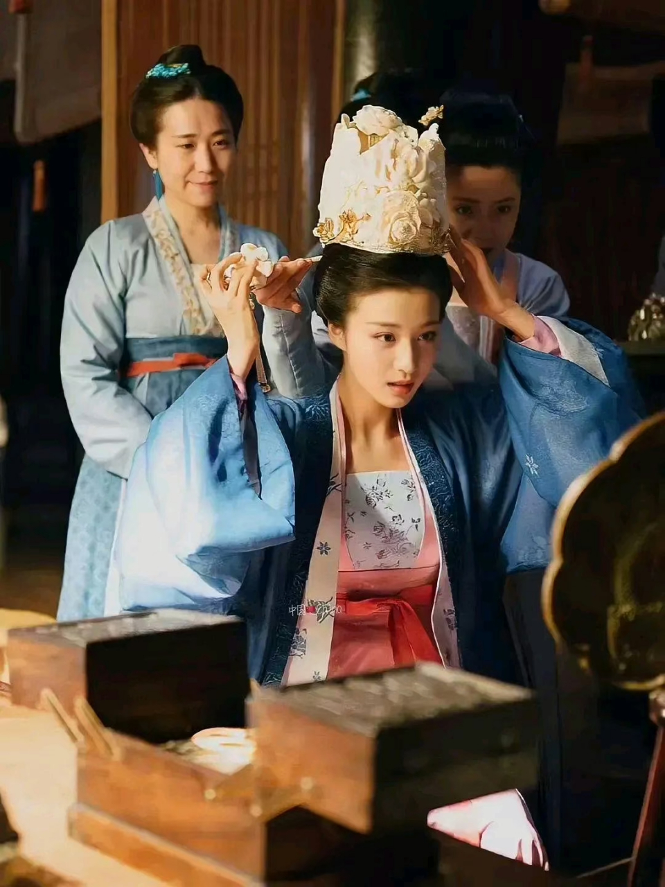 王楚然清平乐造型