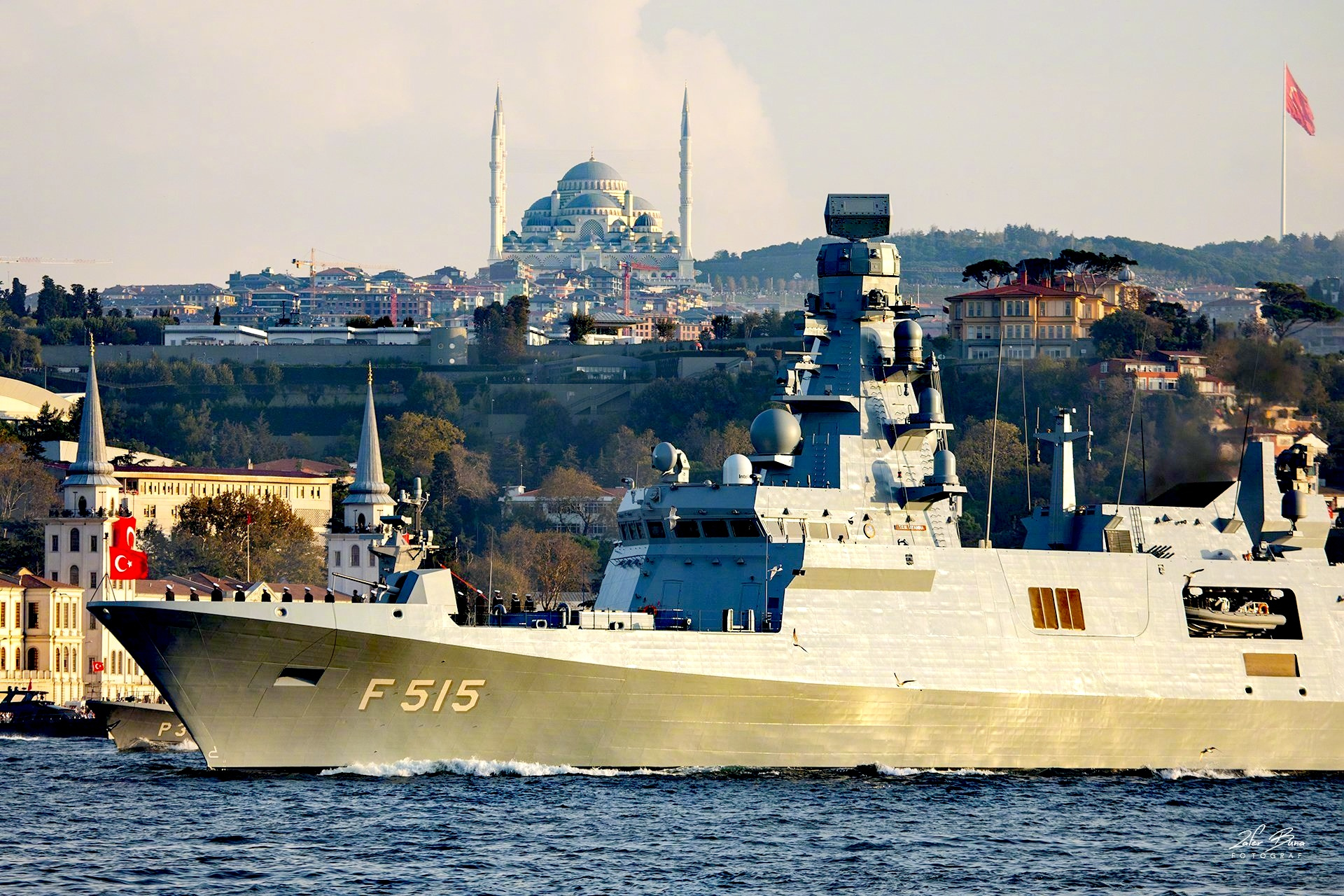 舰船欣赏:土耳其海军f-515"伊斯坦布尔"号护卫舰,排水量3千吨,主要