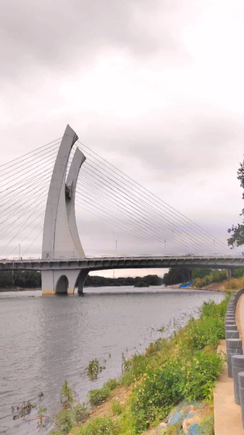 桂林南洲大桥风光,敬请欣赏-度小视