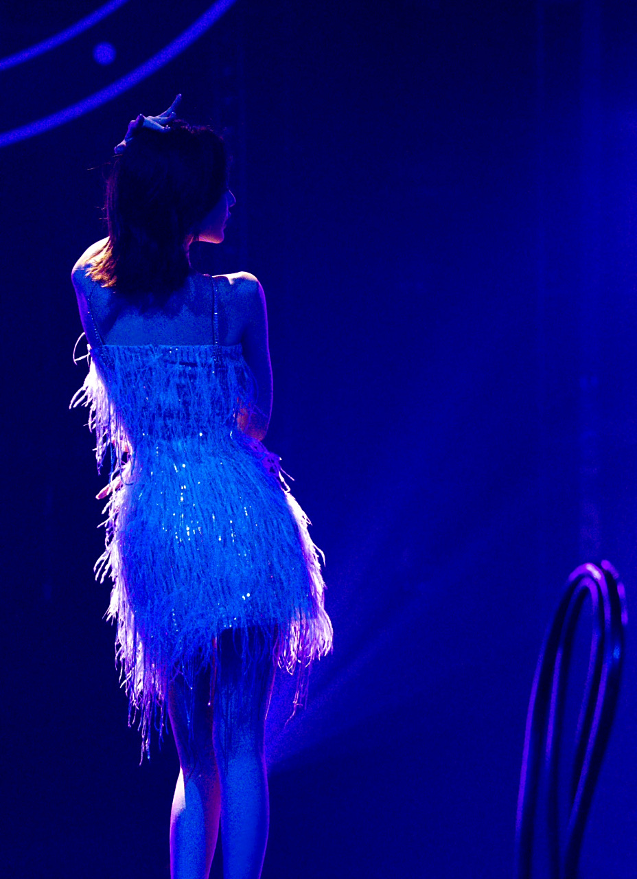 毛晓彤的舞是真的好[good],光影转换,轻羽飘逸