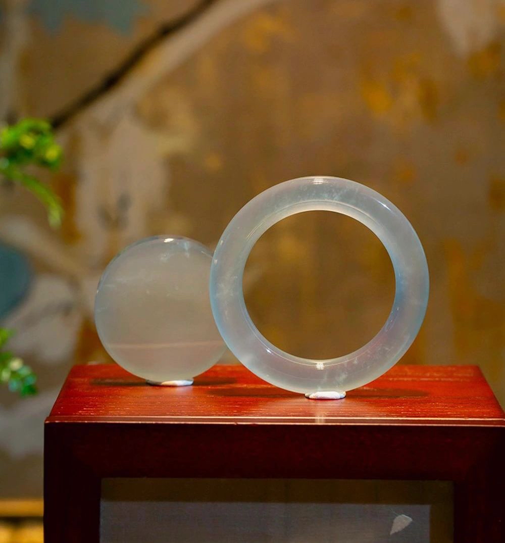 高冰玻璃种白月光翡翠手镯