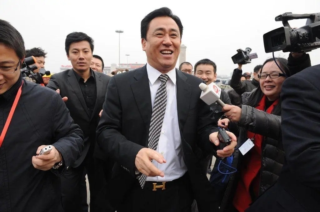 许皮带最新消息:昔日辉煌已经悄然落幕,未来命运需要听天由命!