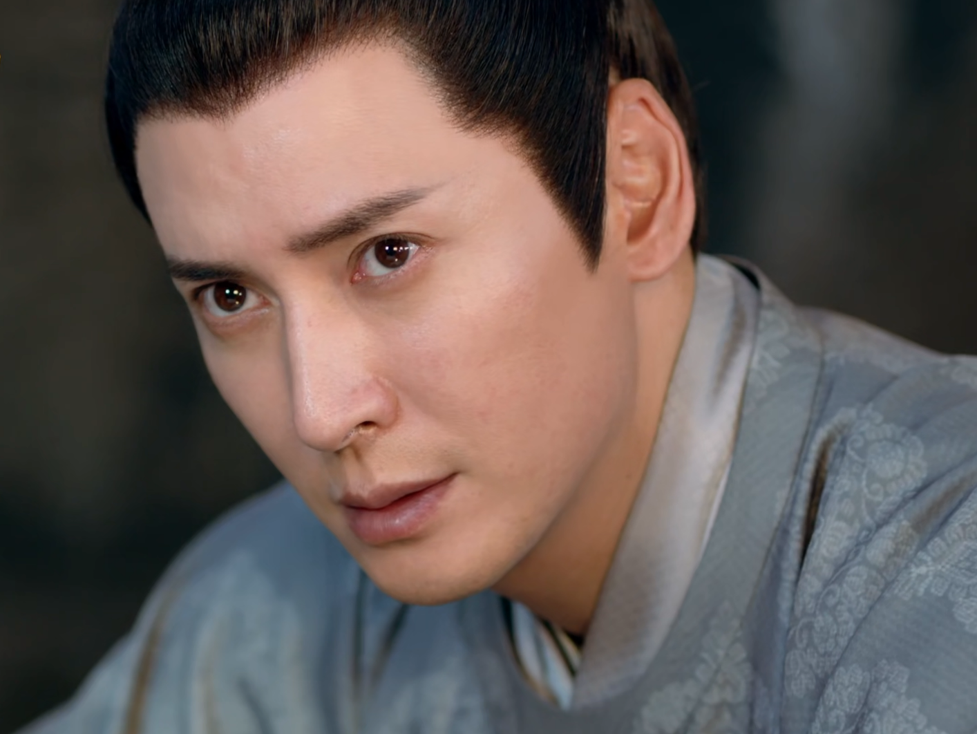 《与君歌》齐焱早就看透了珖王,之前的所作所为,都是在演戏