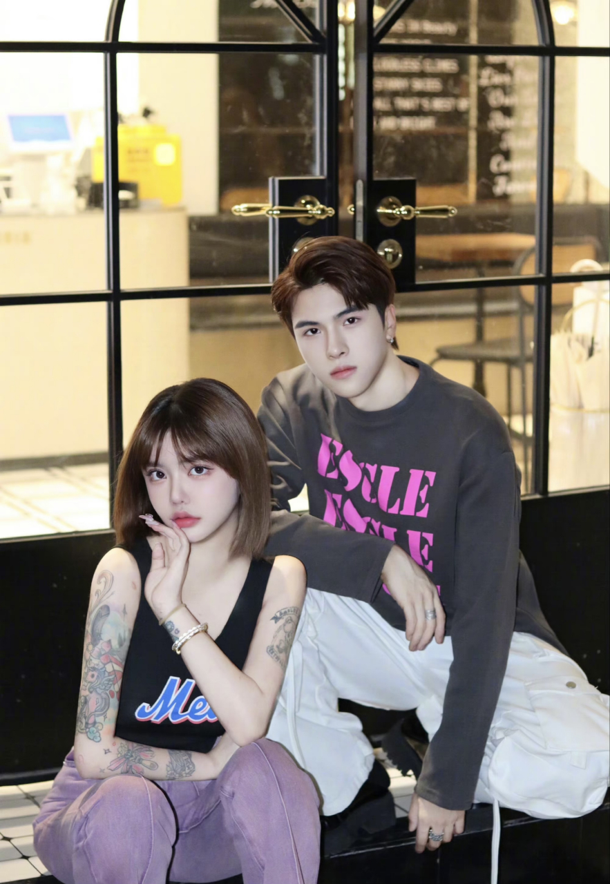 《变形计》里的那个韩安冉4婚了!今年24岁的她被网友送昵称:结婚博主!