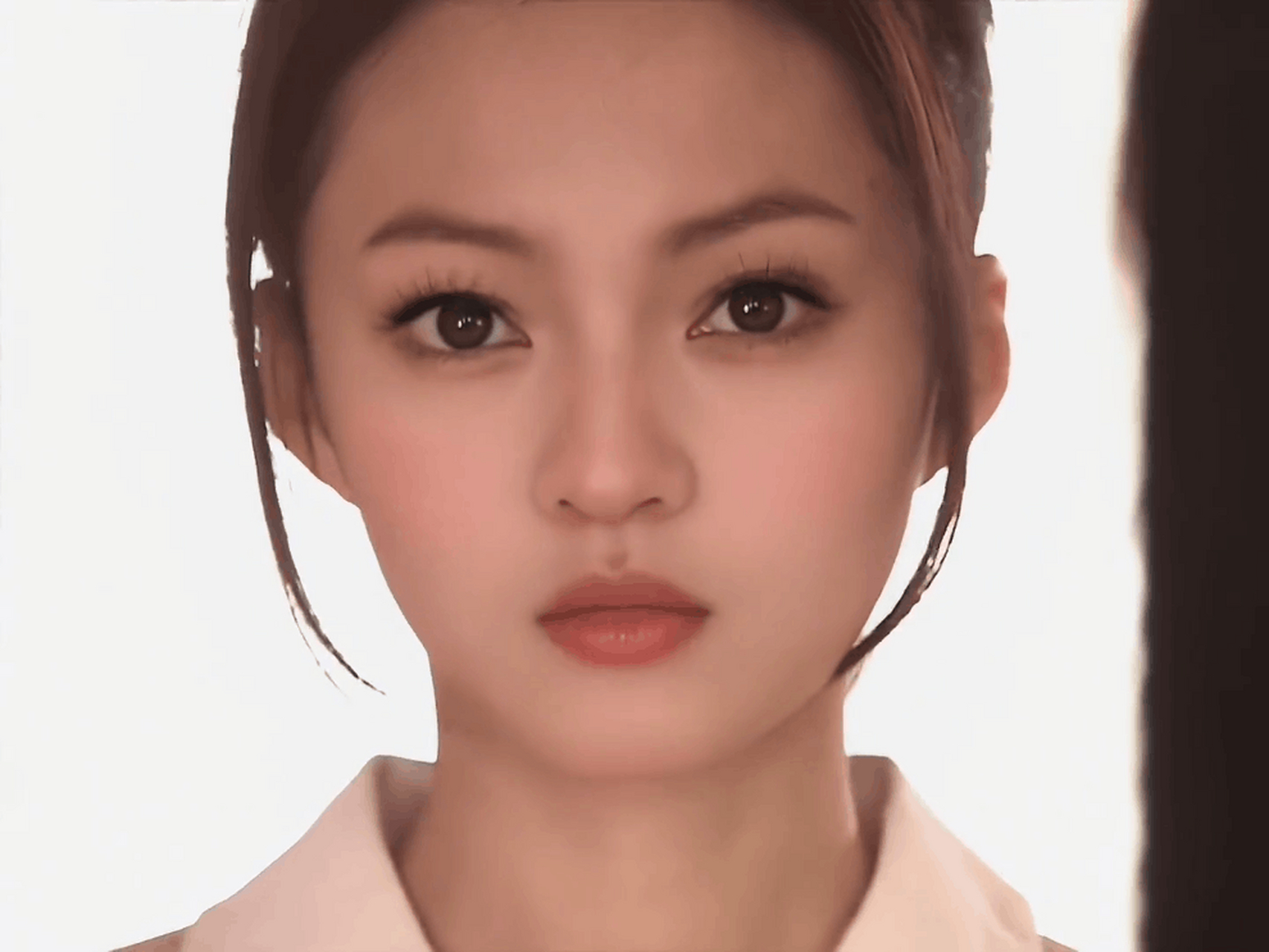 公主小妹里的张韶涵, 真的是洋娃娃一样的存在.