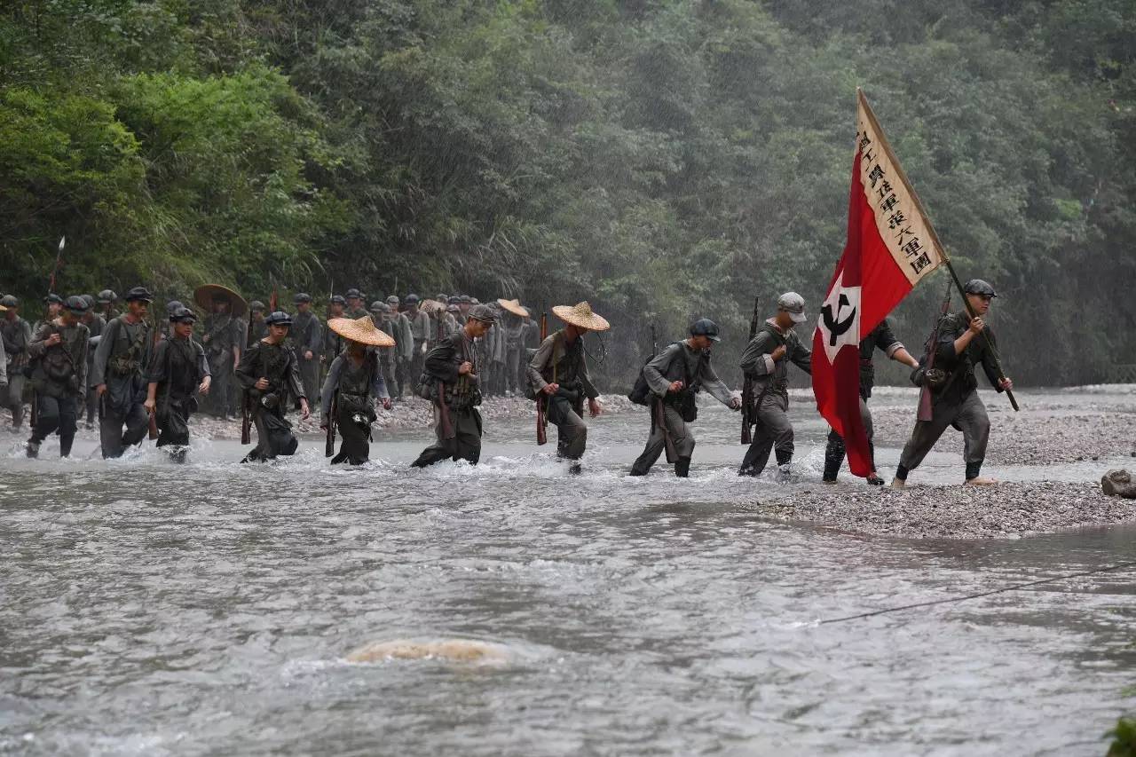红军飞夺泸定桥的真正原因——敌人背后出奇兵