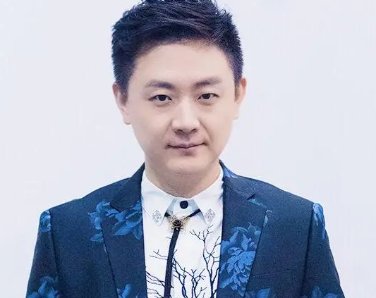 cv张杰和cv阿杰是同一个吗