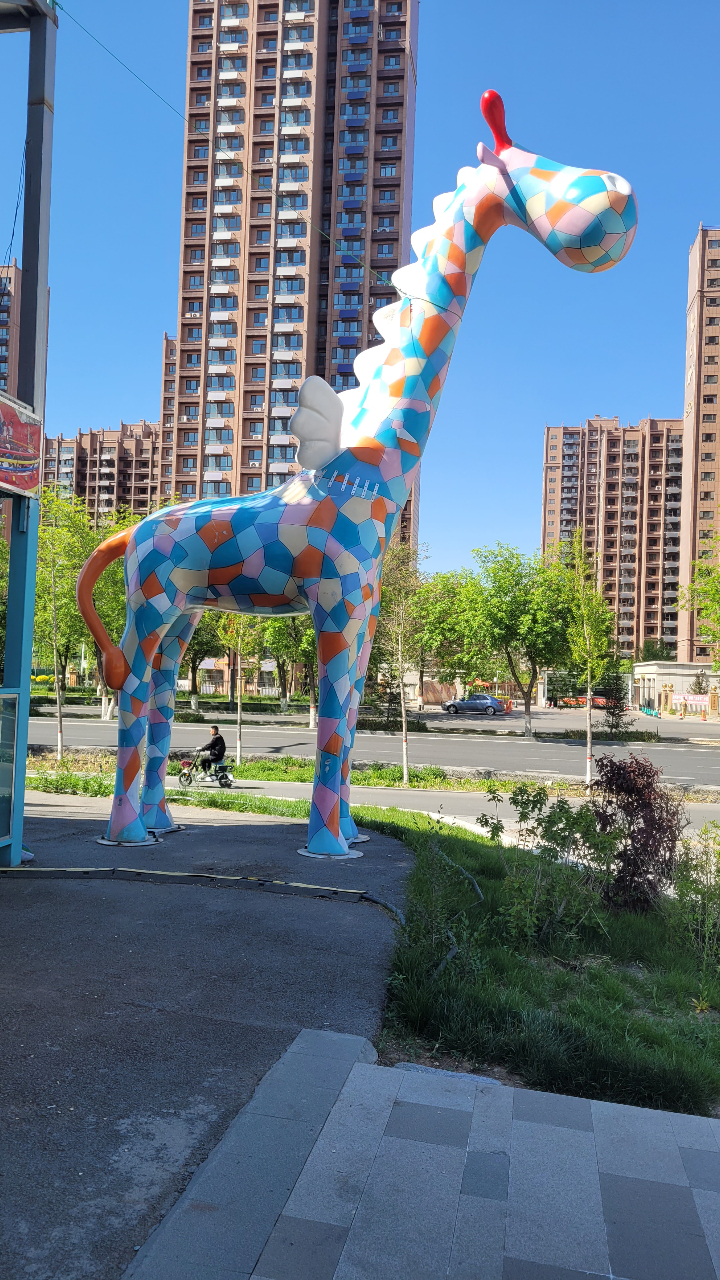 gpt,全称为"generative pre-trained transformer",是一种自然语言