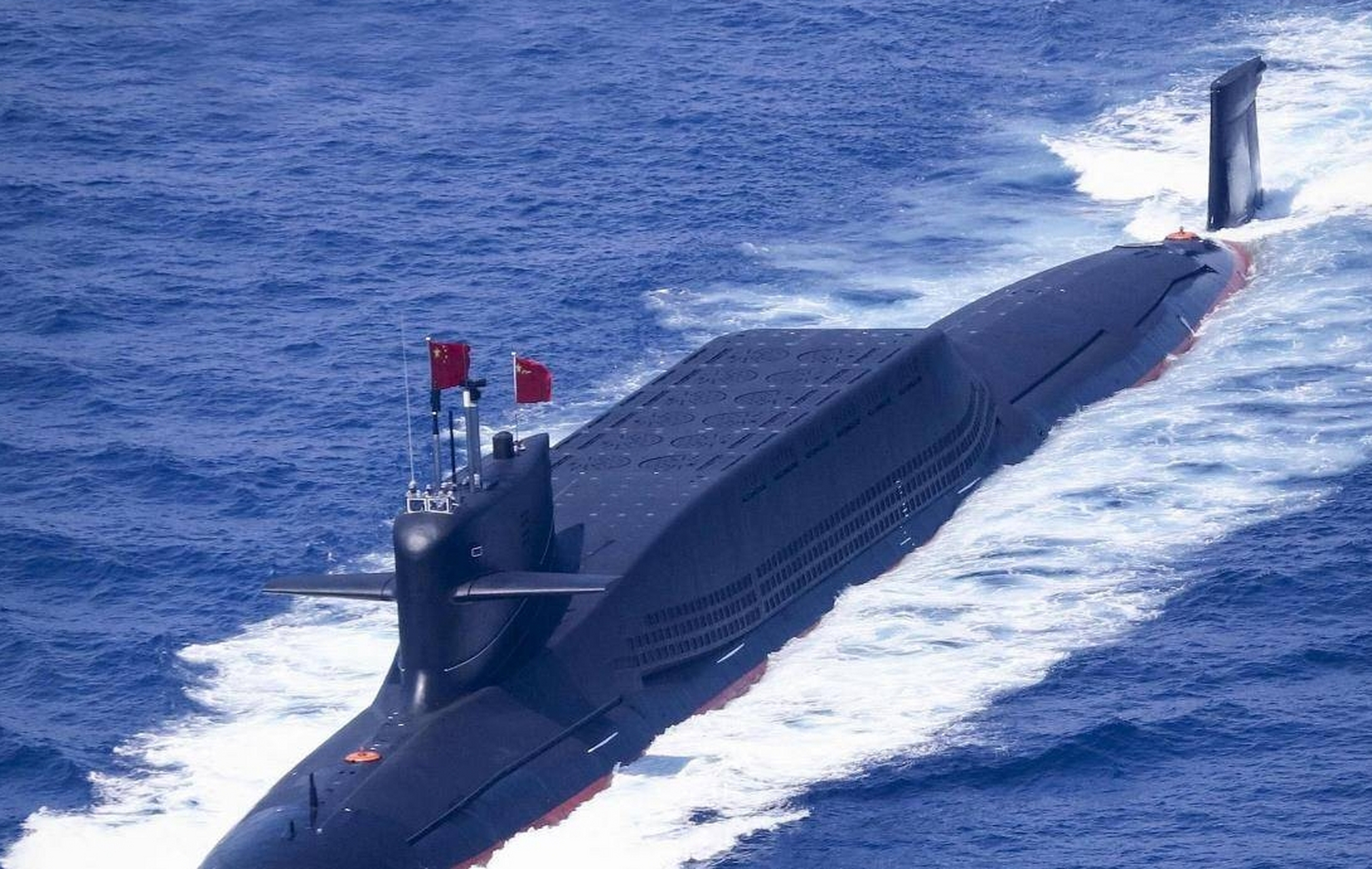 美国要哭了,中国巨浪4洲际弹道导弹发射成功,美国等西方国家惊呼中国