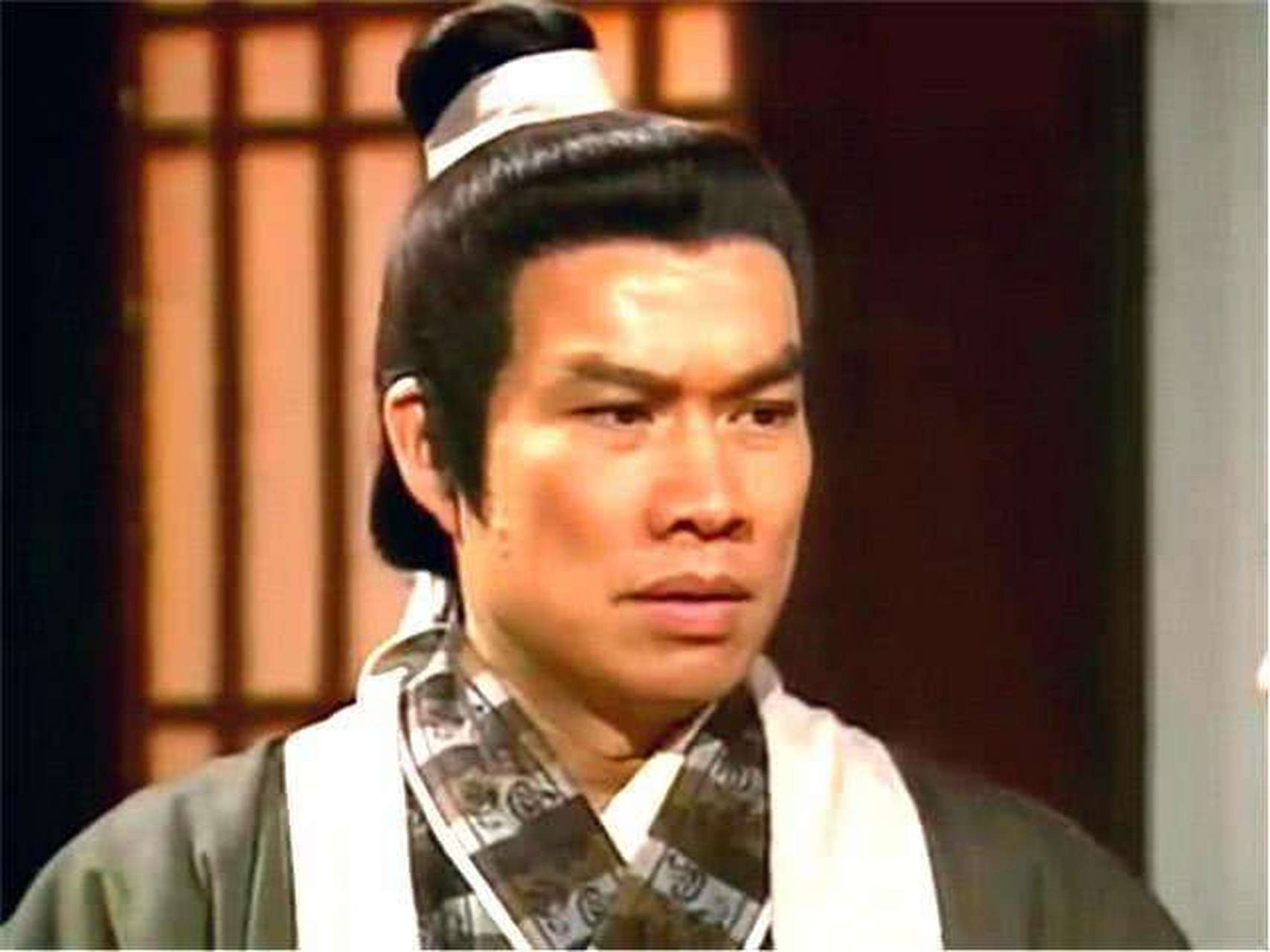 《神雕侠侣》中金轮法王与郭靖,谁更胜一筹?