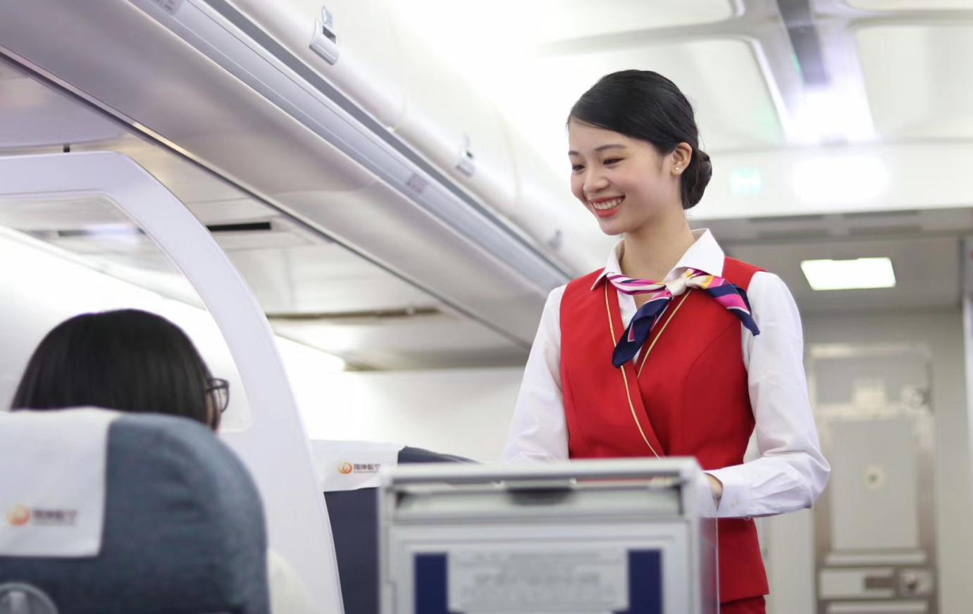 专业介绍|商贸航空服务专业——成就你的蓝天梦