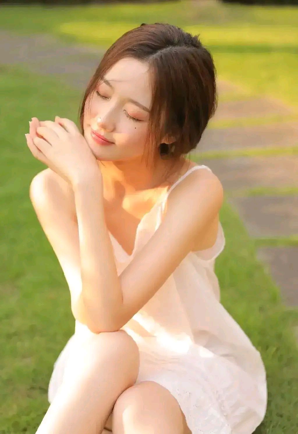 温婉居家女孩美图