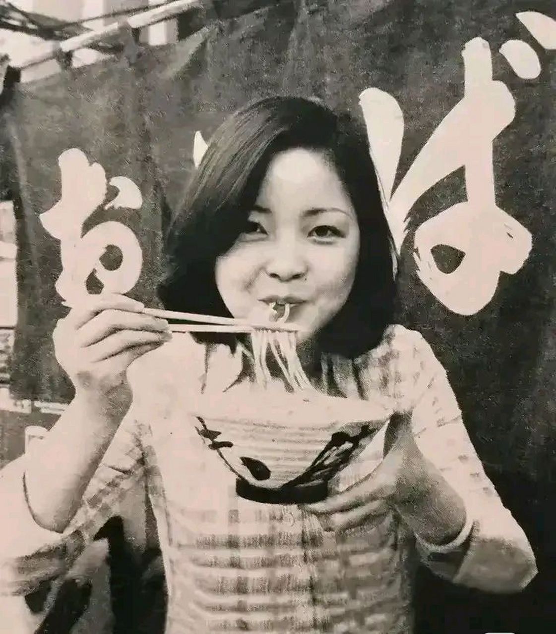 邓丽君在日本的照片图片