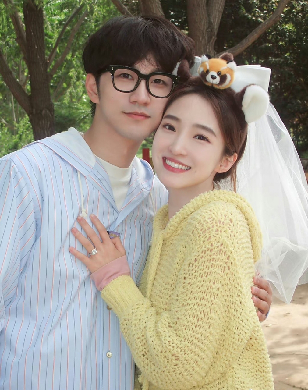 "琦雯cp"520发糖,赵琦君求婚成功,抱得美人归.