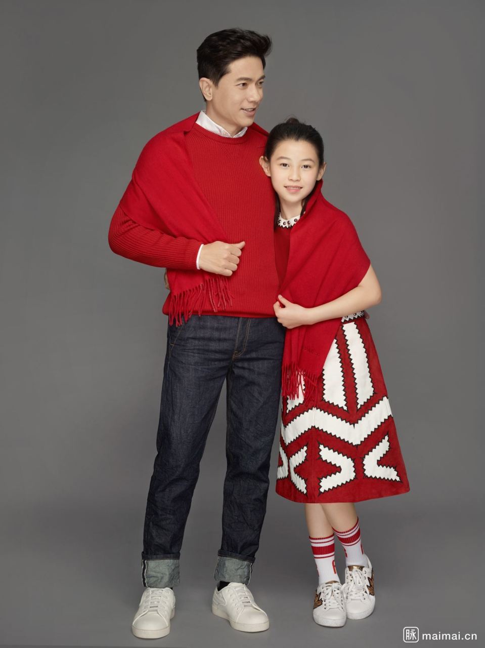 百度创始人李彦宏的女儿李韵迪brenda,今年16岁了,李彦宏的女儿面对