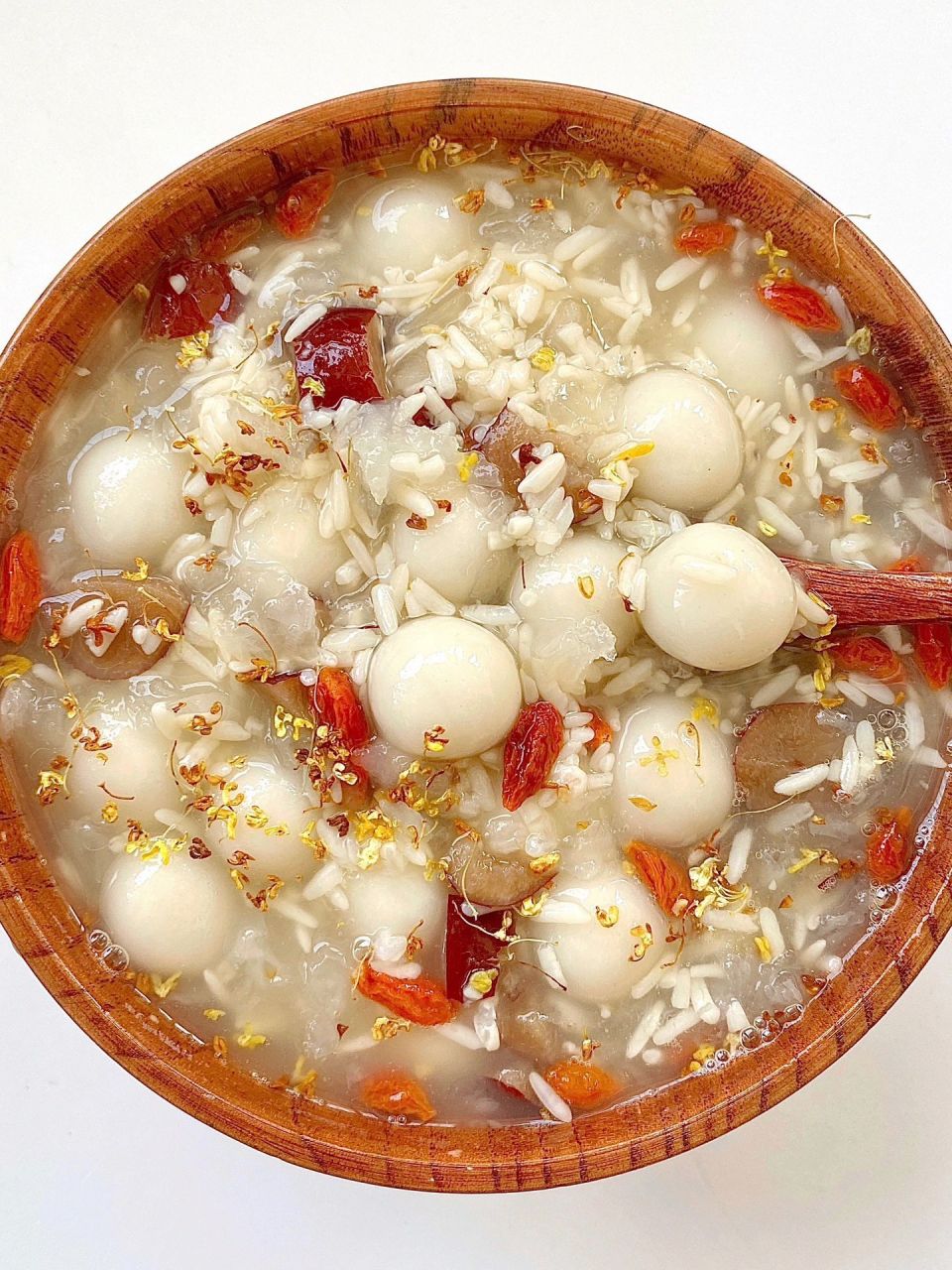 女孩子一定要学会煮这个! 女孩子们必学的桂花酒酿小圆子!