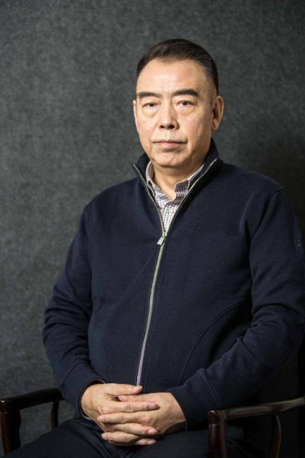 年过7旬大导活跃一线:吴宇森战好莱坞,徐克传绯闻,侯孝贤失智