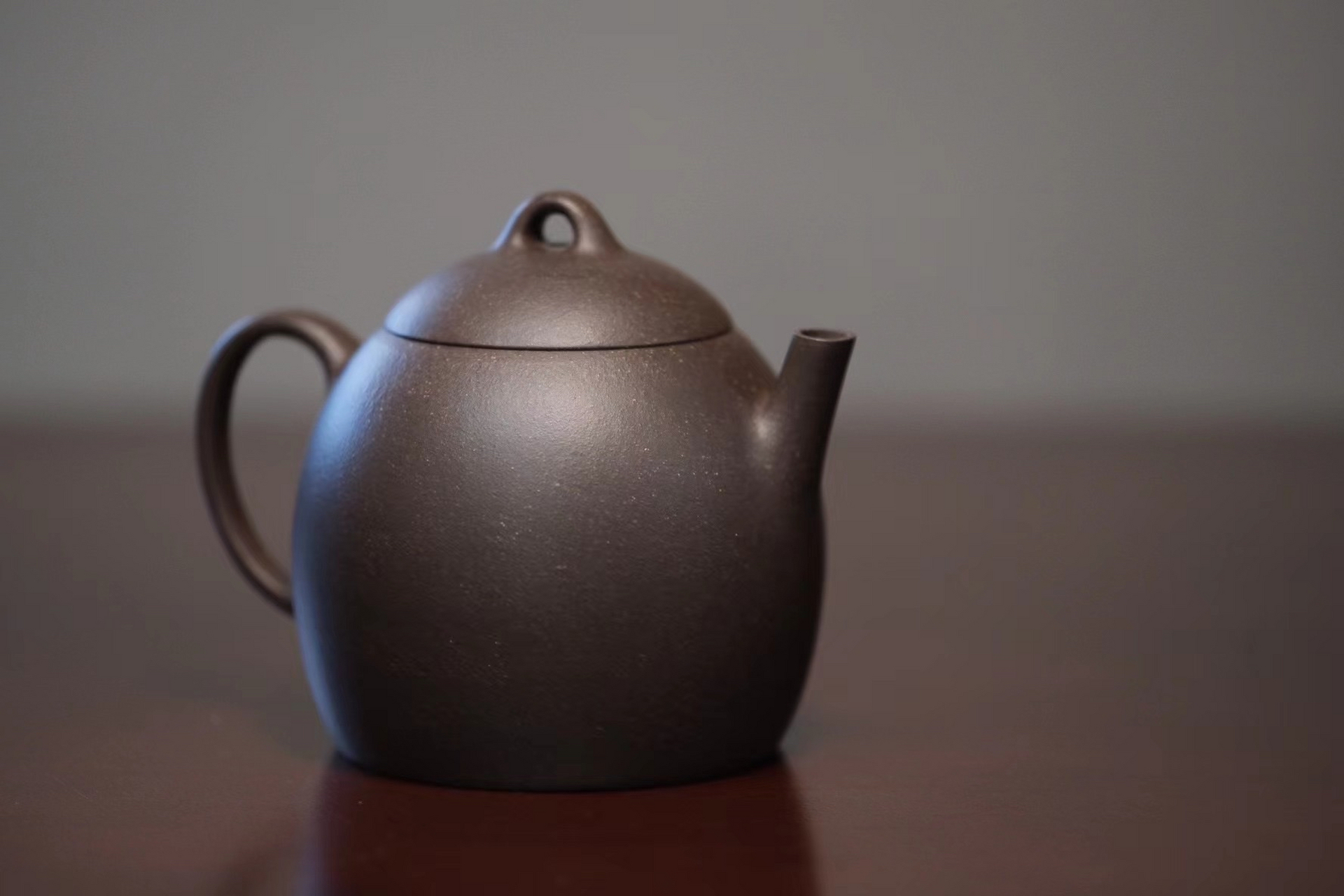 金雪萍,秦权壶 老紫泥,170cc 纯手工制,作者师从张正中#紫砂壶# #全