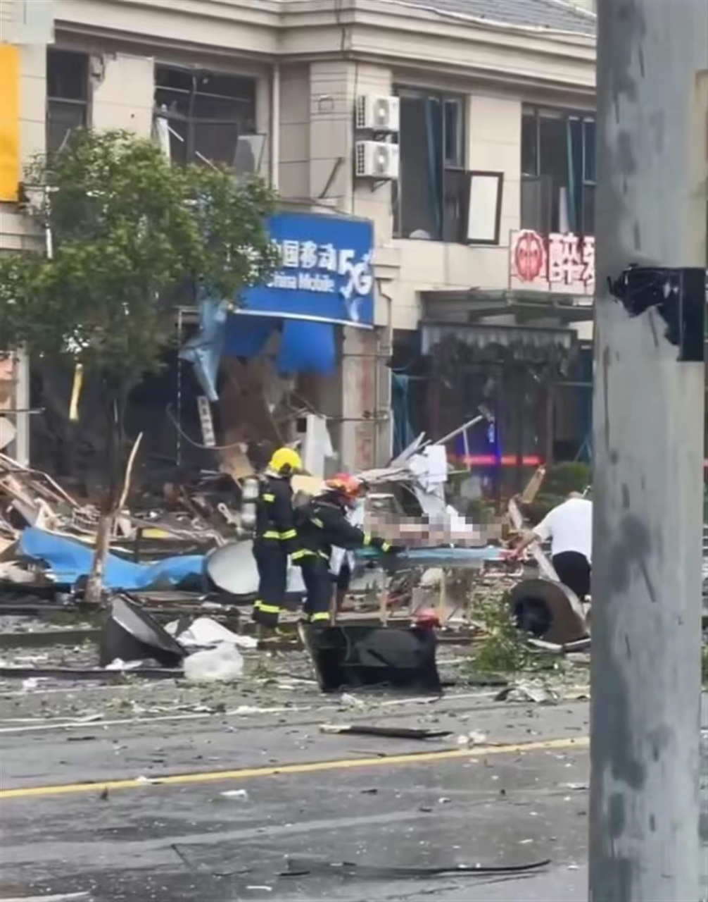 江苏盐城:建湖县发生一起煤气罐爆炸事故致1死1伤,涉事店主已被控制