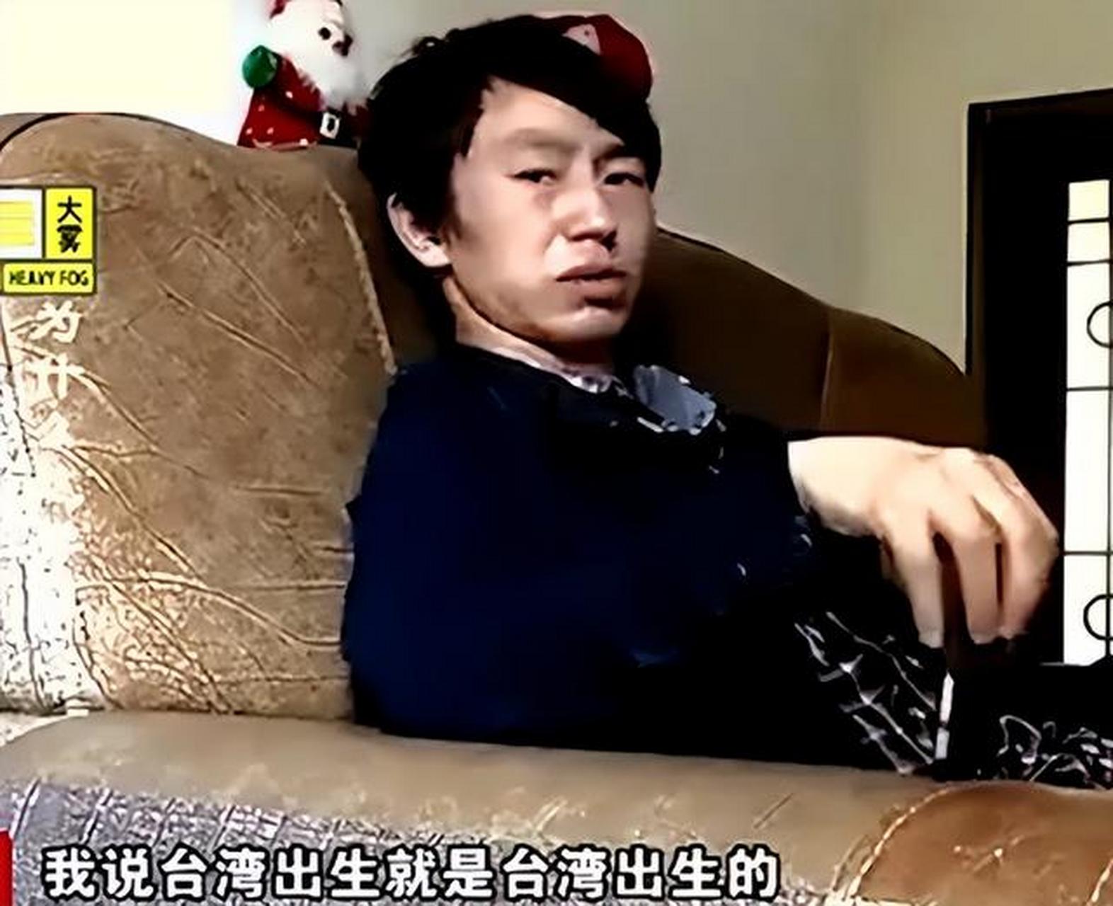 2014年一首《我的滑板鞋》的歌曲横空出世火遍全国,而作为演唱者的