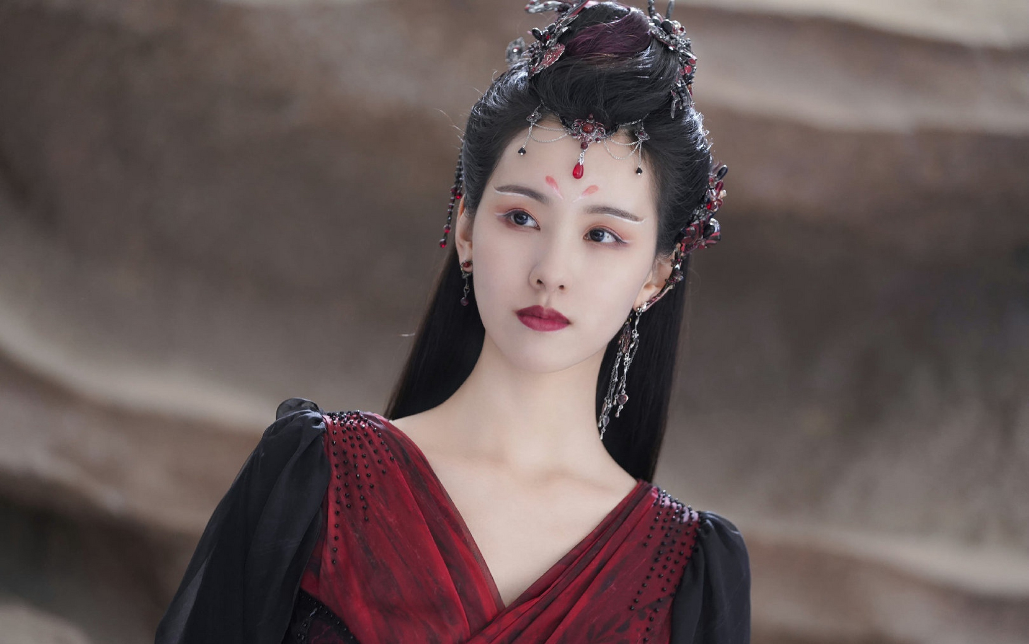 假如陈都灵没进娱乐圈,那就看不到她演的叶冰裳,天欢和妺女了,你会