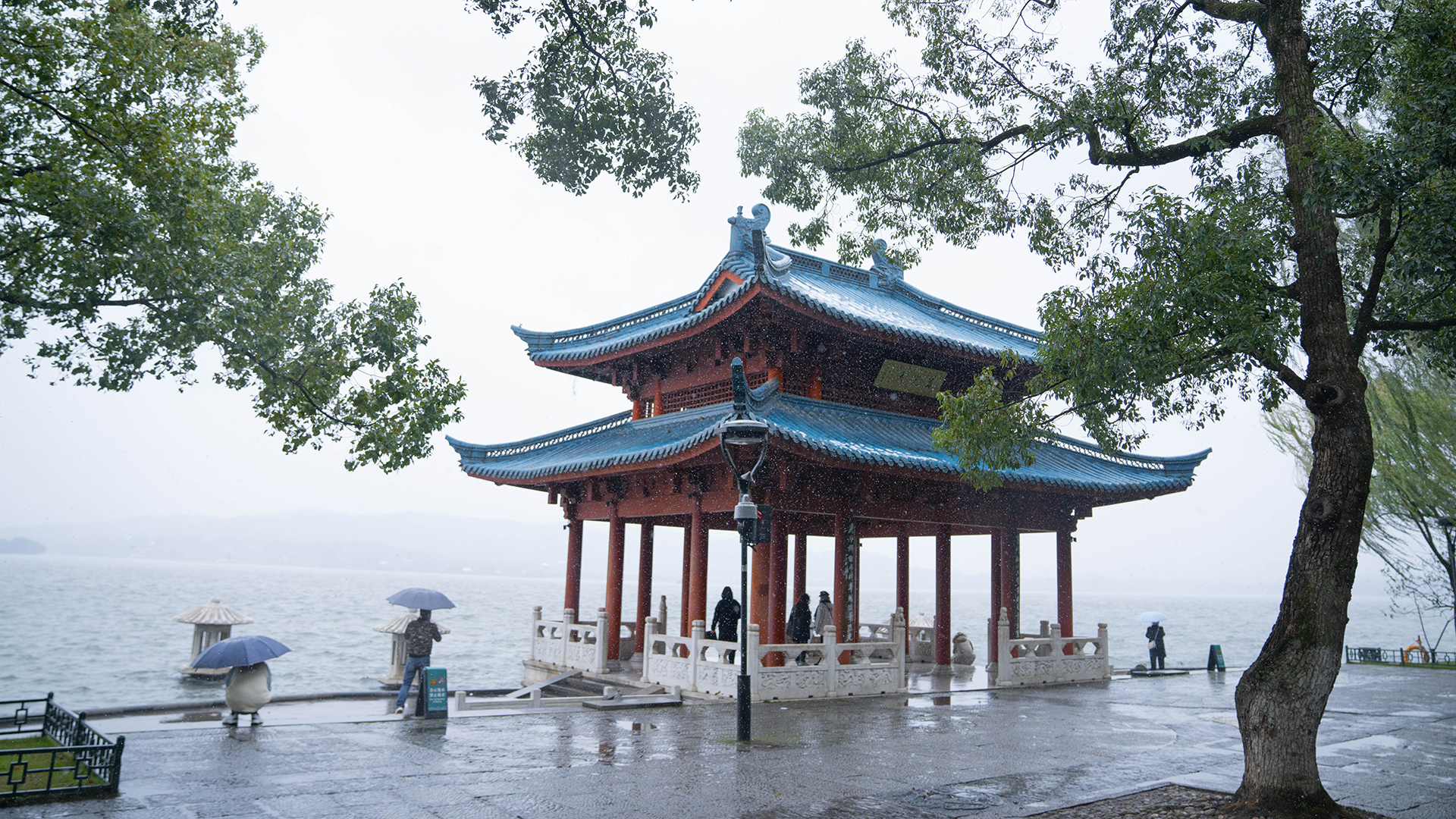 杭州断桥雪景图片