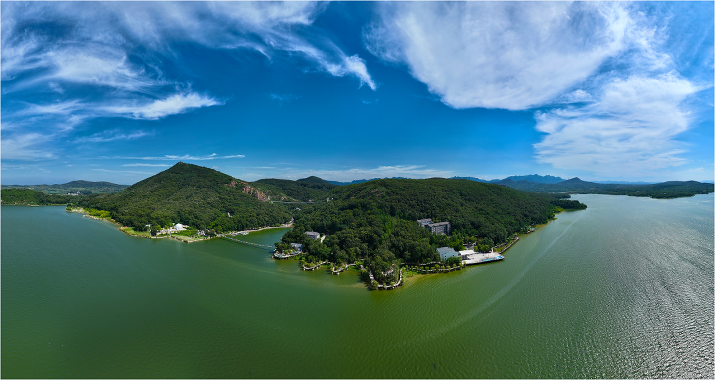 作为河南人,对二郎山景区是陌生的,偶然的机会登上这座山峰,感觉还是