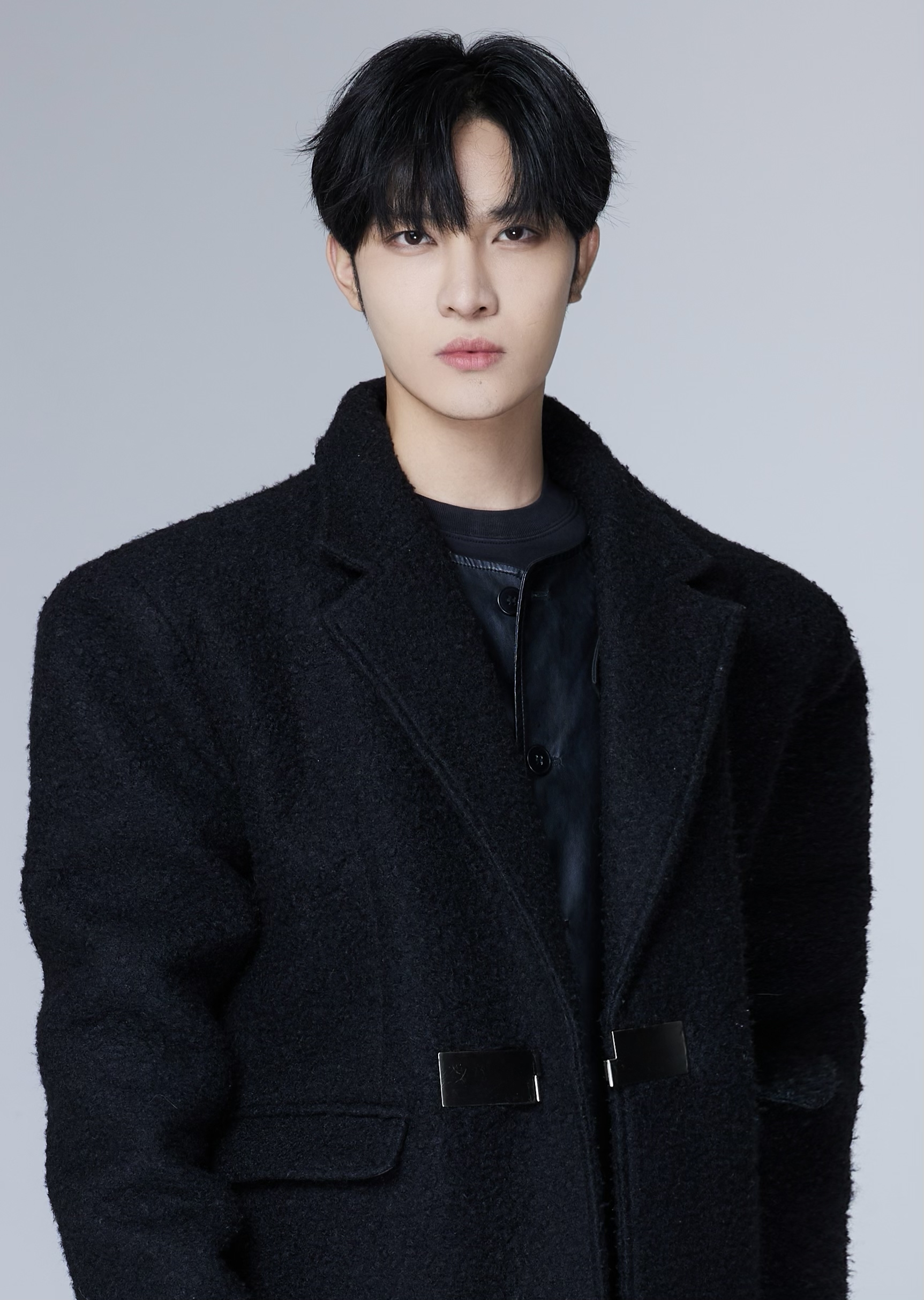 演员歌手韩松|冬季大衣硬照