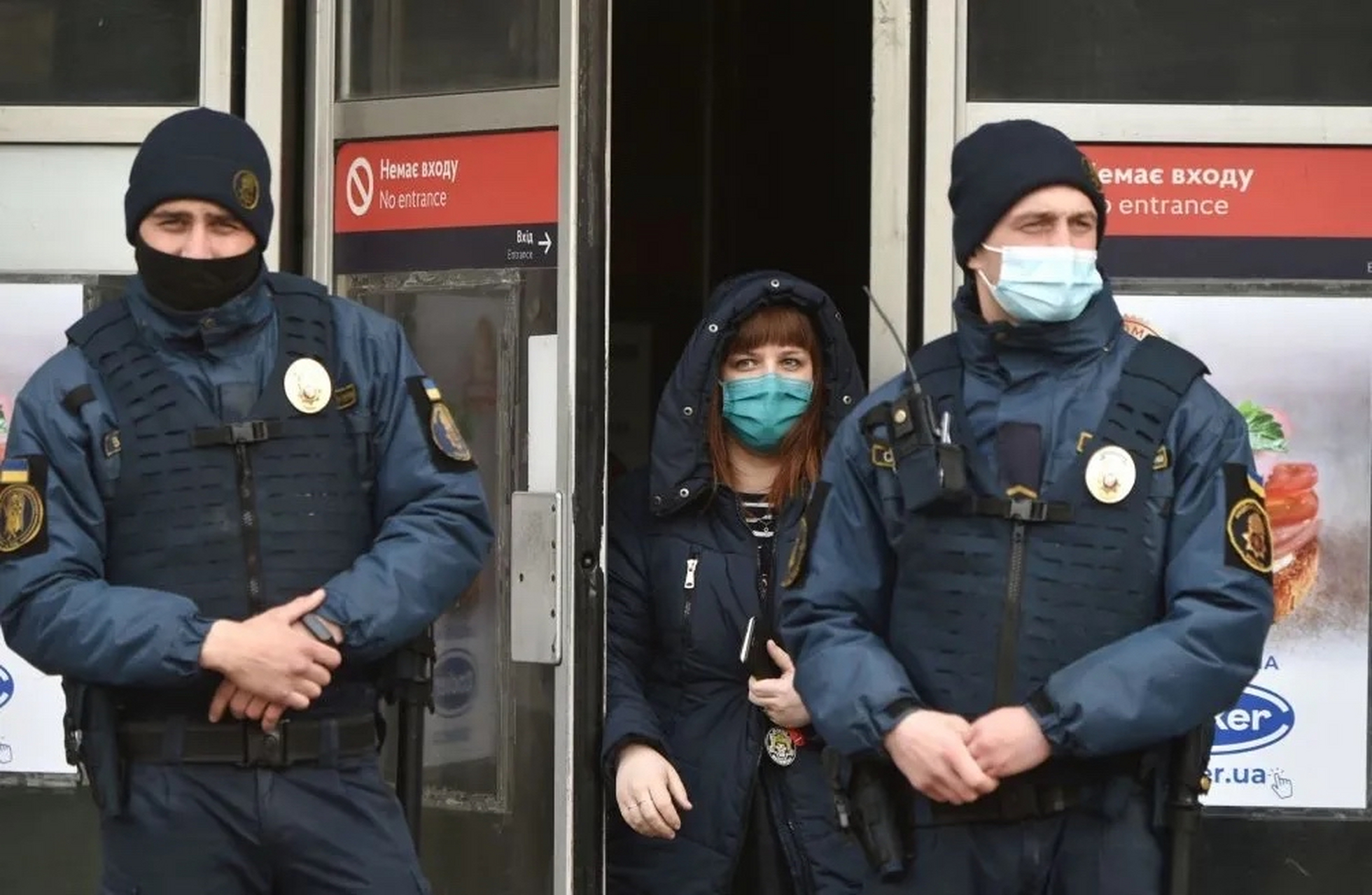警察上前线,城市治安恐崩溃  近日,乌克兰代理内务部长克里门科宣布要