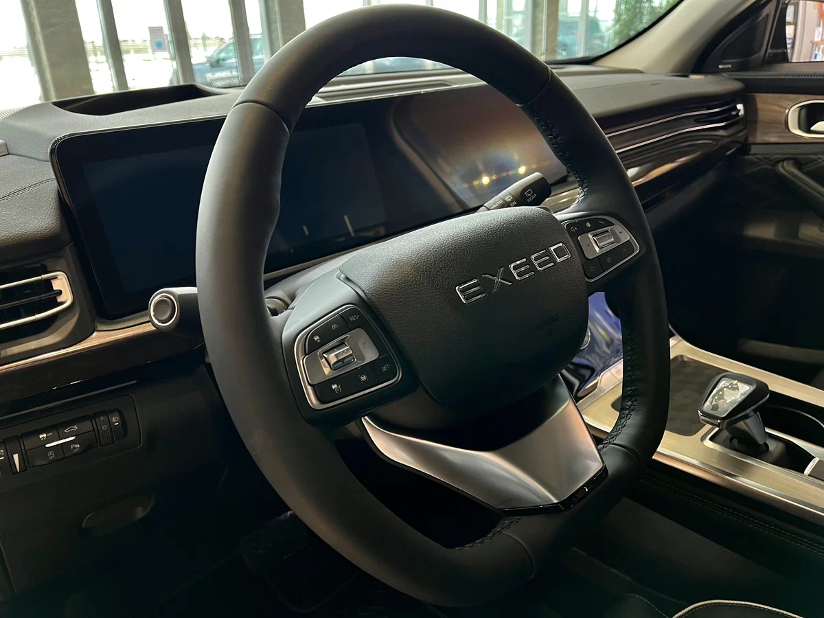 "国际版"奇瑞exeed星途亮相,高级感十足,尺寸不输汉兰达