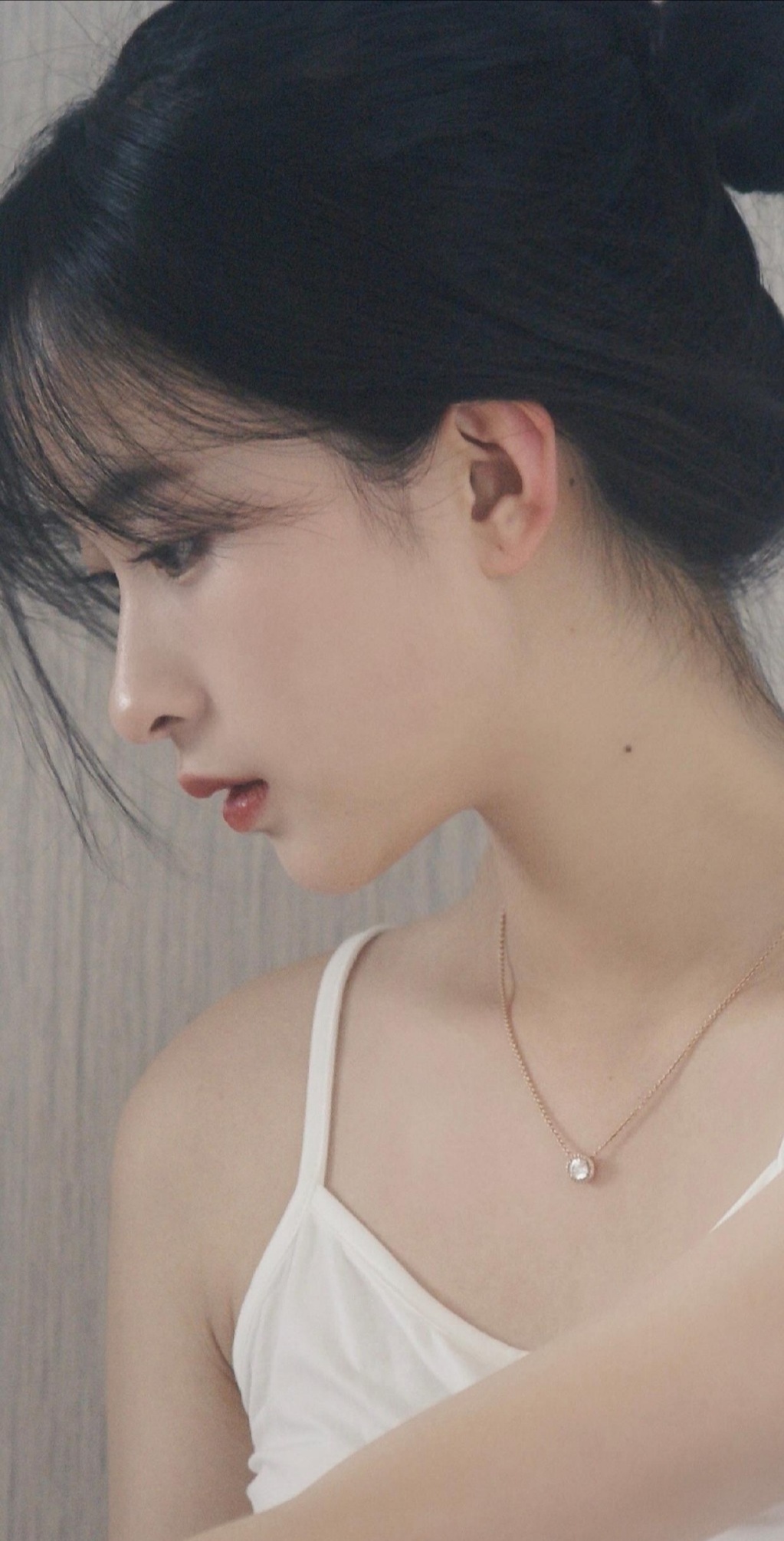 我显着一奥特曼，，，，，，却被人类收容在地球牢狱里？？？