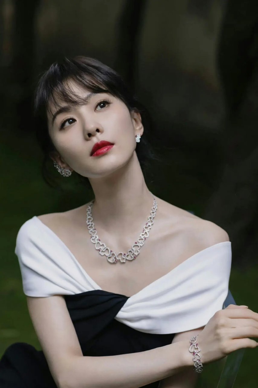 刘诗诗剪刘海美到认不出!