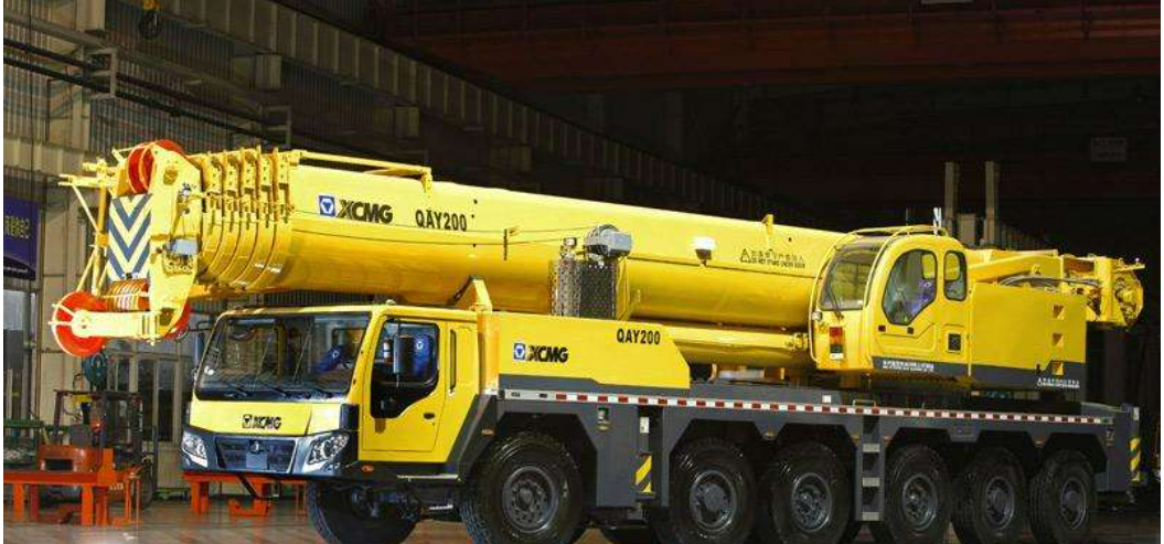 qay800是多少吨的吊车