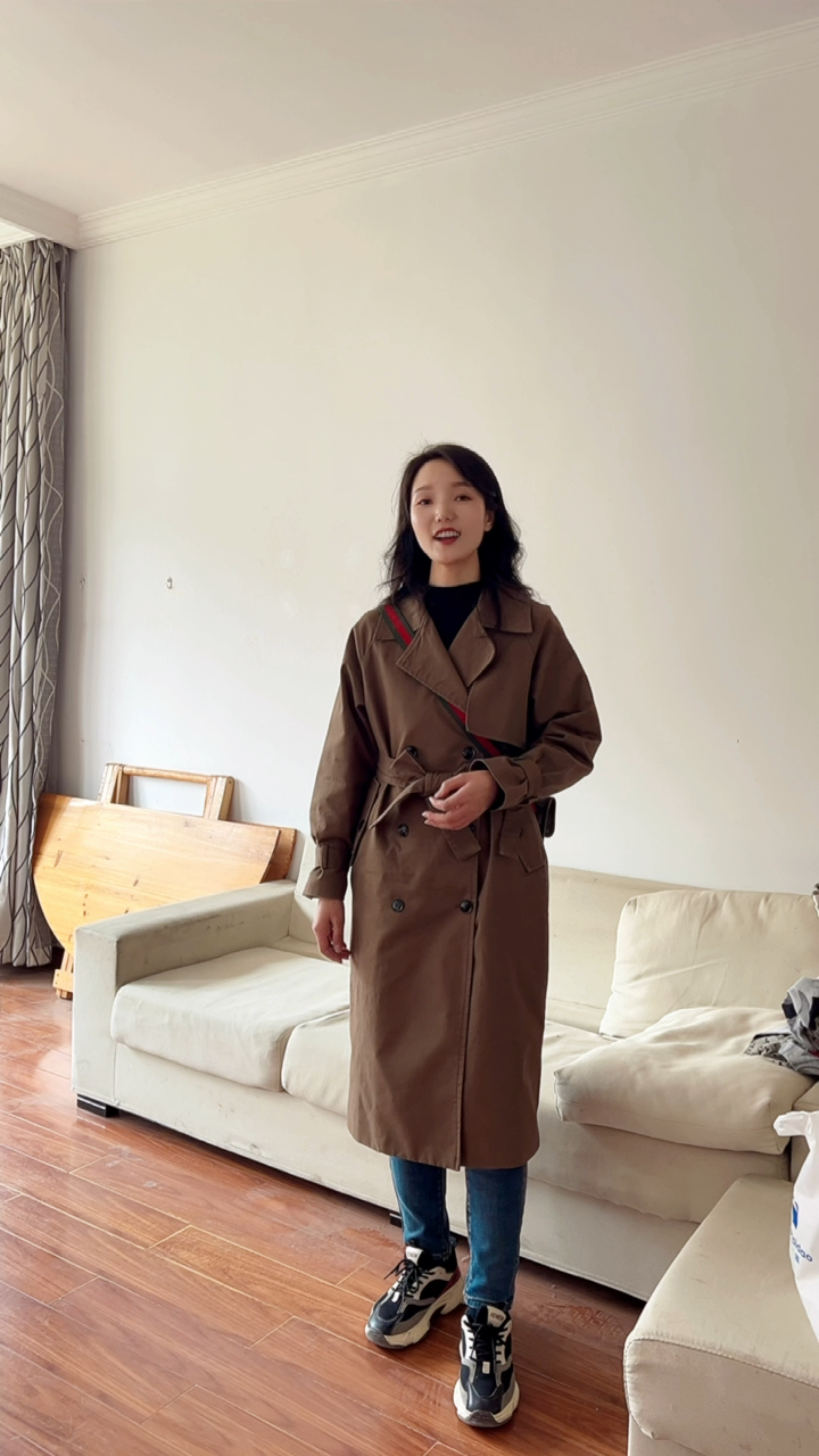 到上海量个房,业主是一位开朗活泼大方美丽的小姐姐哈哈哈#设计师周冰