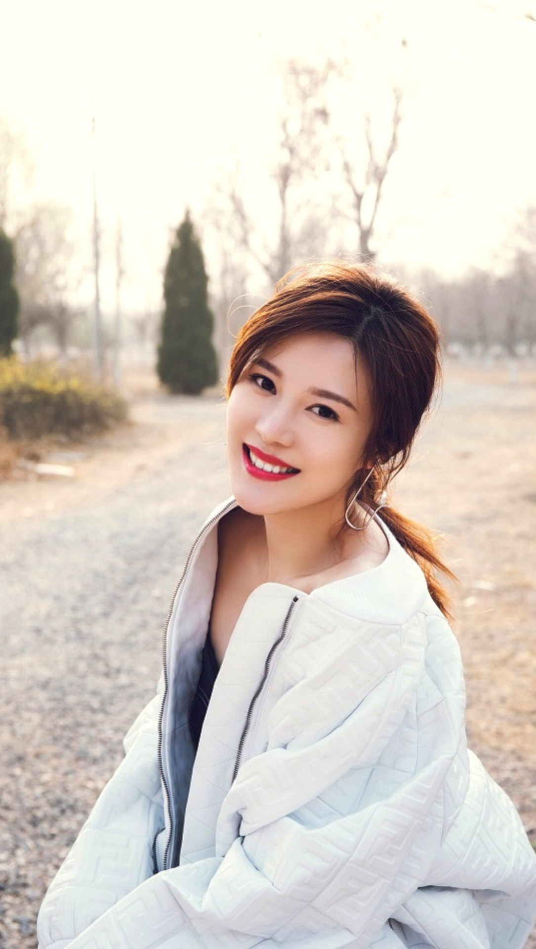 最美纪晓芙邬靖靖写真,虽然不是很火,倚天屠龙记中演技让人难忘