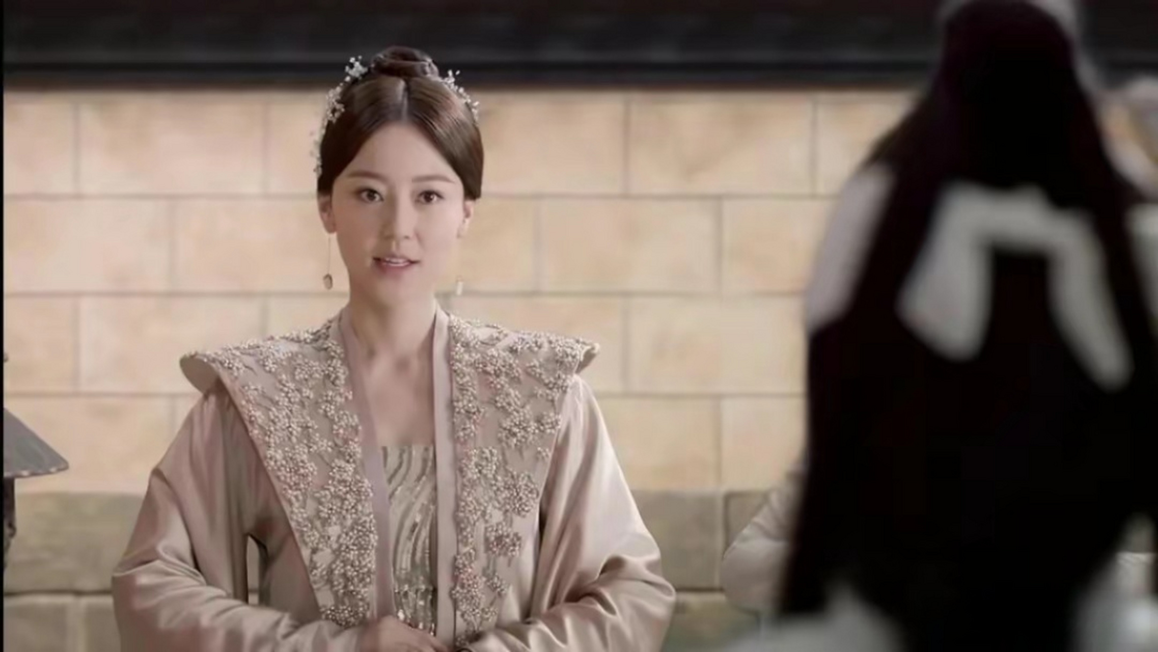 解析《三生三世十里桃花》:素锦喜欢夜华,却为何要嫁给天君?