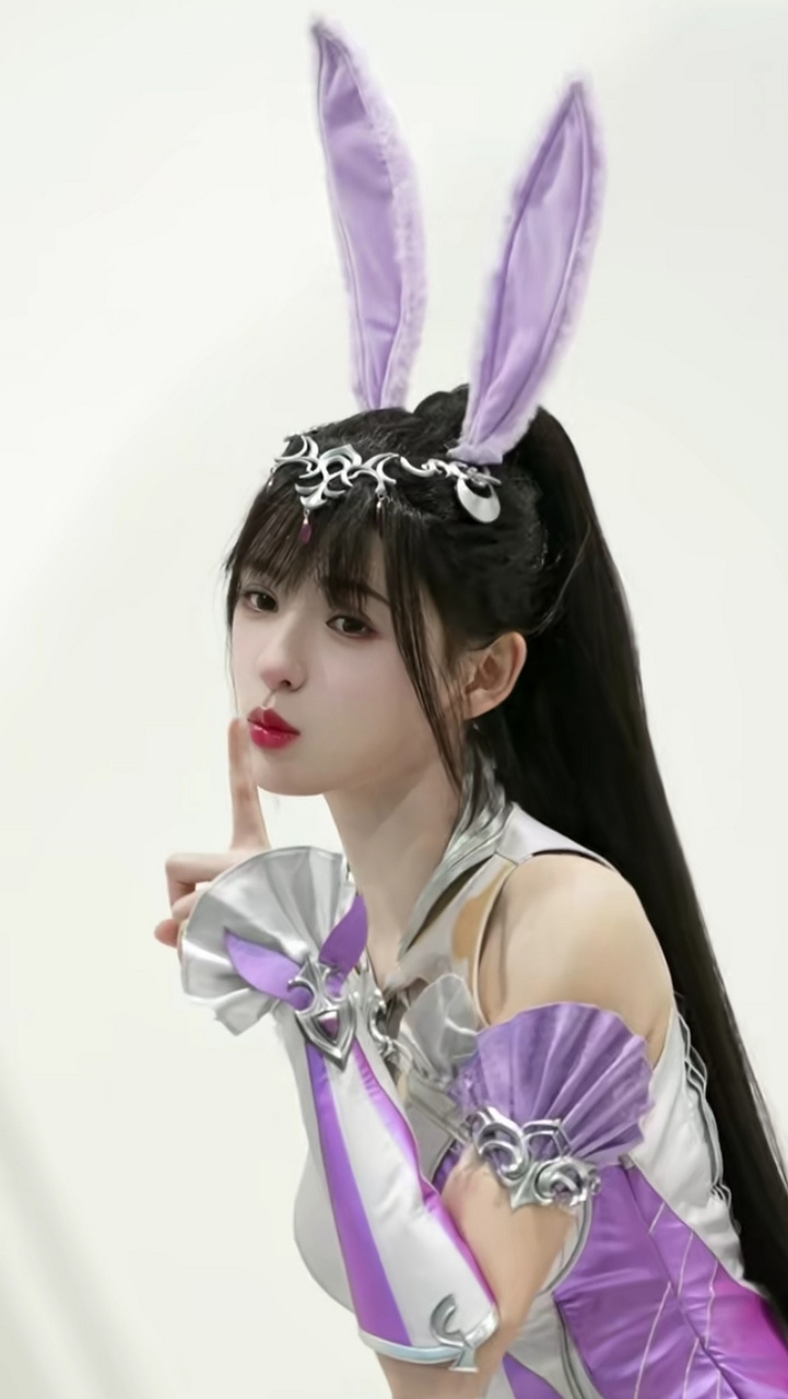 《斗罗大陆2》张予曦饰演小舞,定妆照被网友夸爆,对比吴宣仪版本小舞