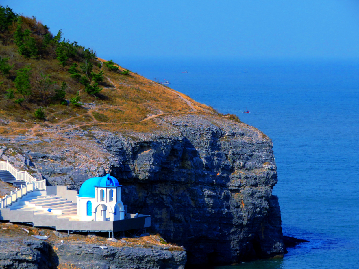 大连望渔山,悬崖边上的"圣托里尼"