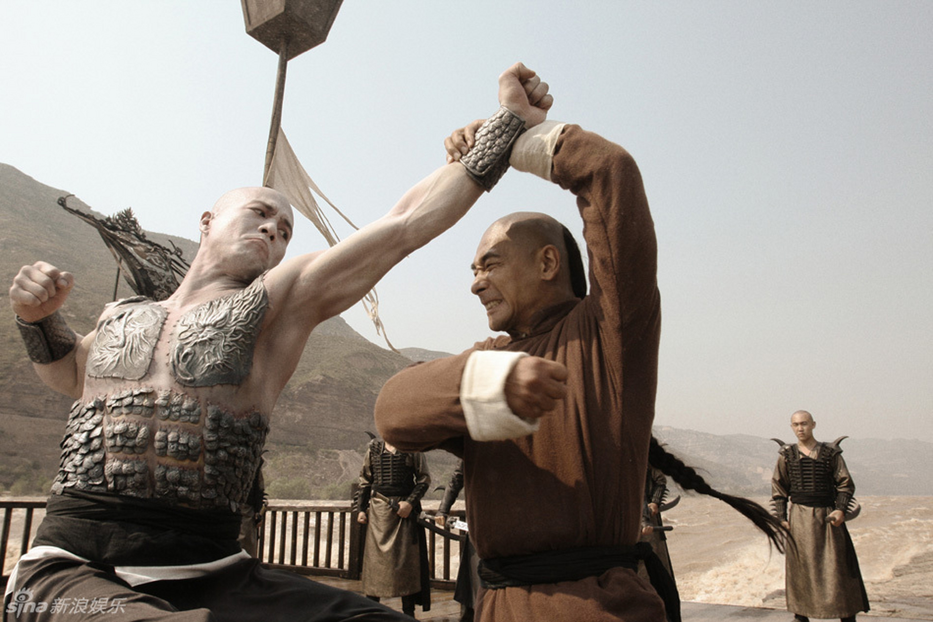 电影《苏乞儿》,为了避免赵文卓打伤安志杰,导演要求赵文卓控制力度